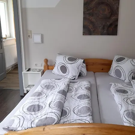 Haus Fini Apartman *